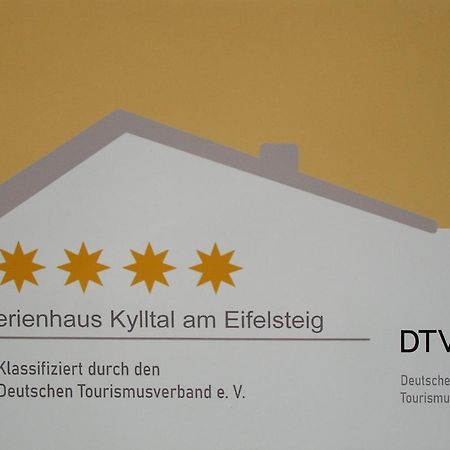 Ferienhaus Kylltal Villa Zemmer ภายนอก รูปภาพ
